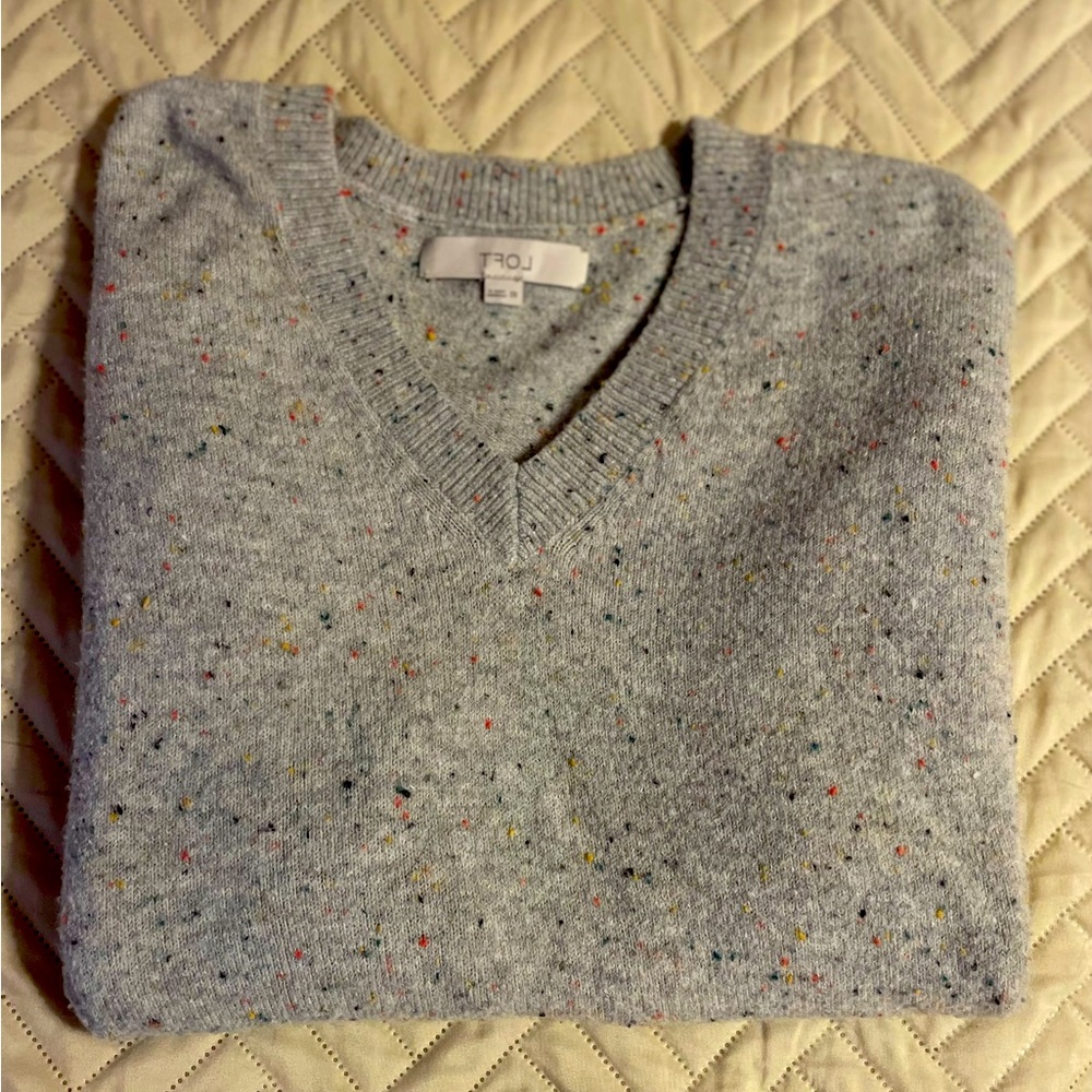 Loft XS Sweater. Gray V neck with beautiful different colored fabrics sown in.